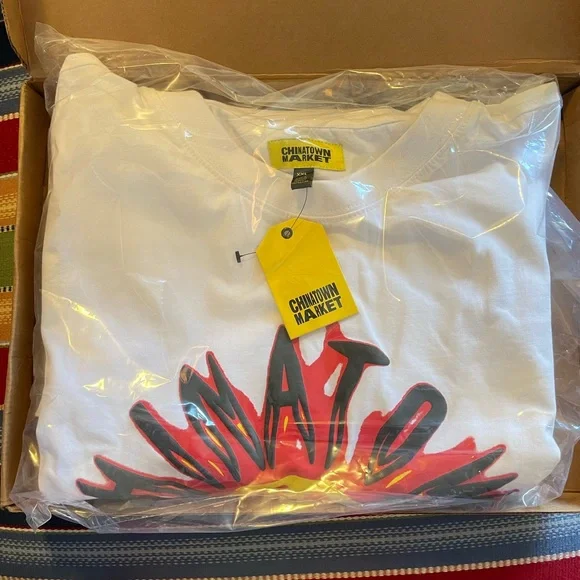 Chinatown Market Shirt - Picture 3 of 5